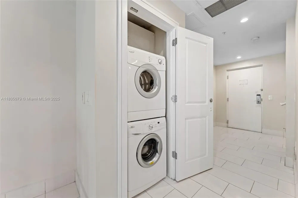 5300 NW 87th Ave #1513 Doral, FL 33178