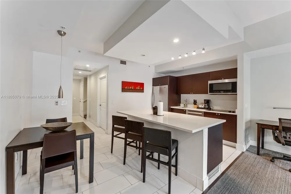 5300 NW 87th Ave #1513 Doral, FL 33178
