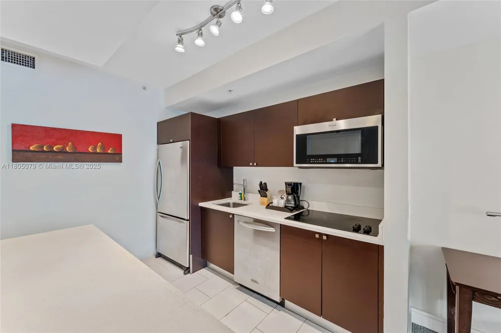 5300 NW 87th Ave #1513 Doral, FL 33178