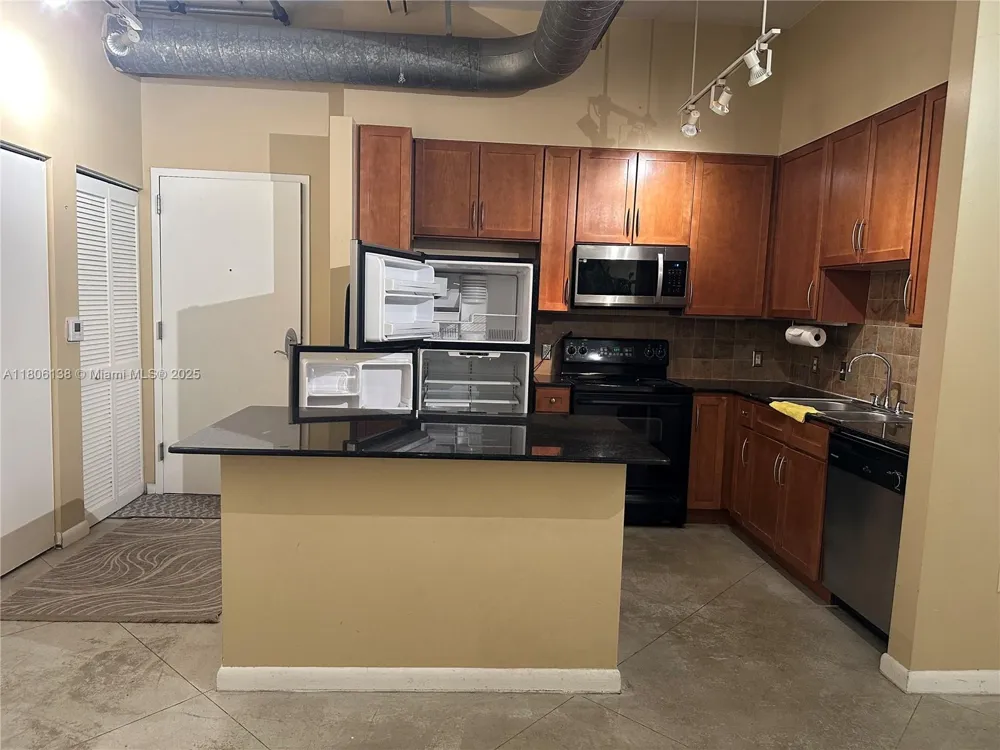 2001 Biscayne Blvd #3503 Miami, FL 33137