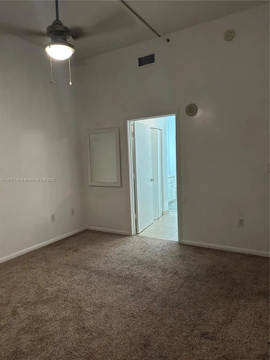 2001 Biscayne Blvd #3503 Miami, FL 33137