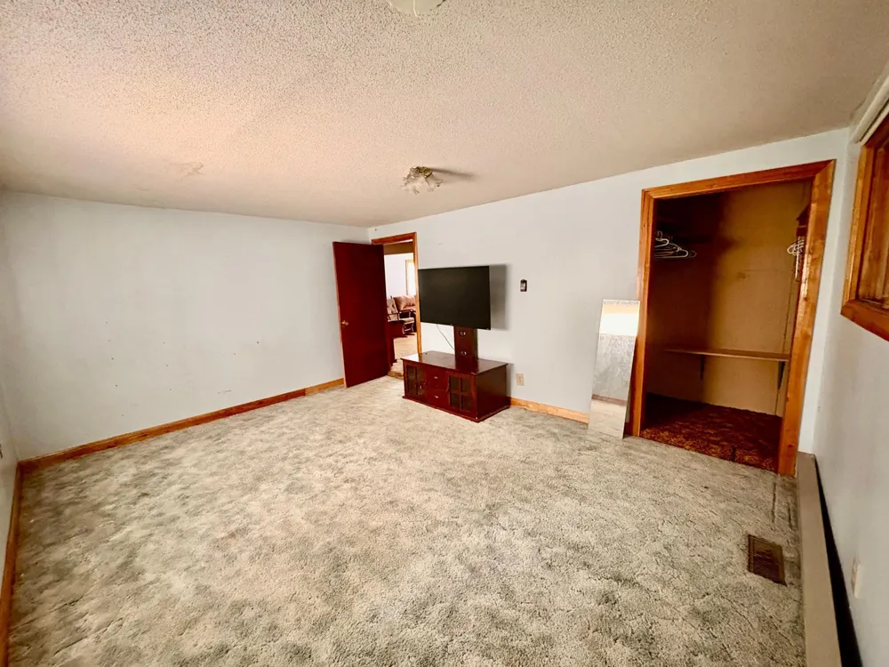 113 6th Avenue SE Baudette, MN 56623