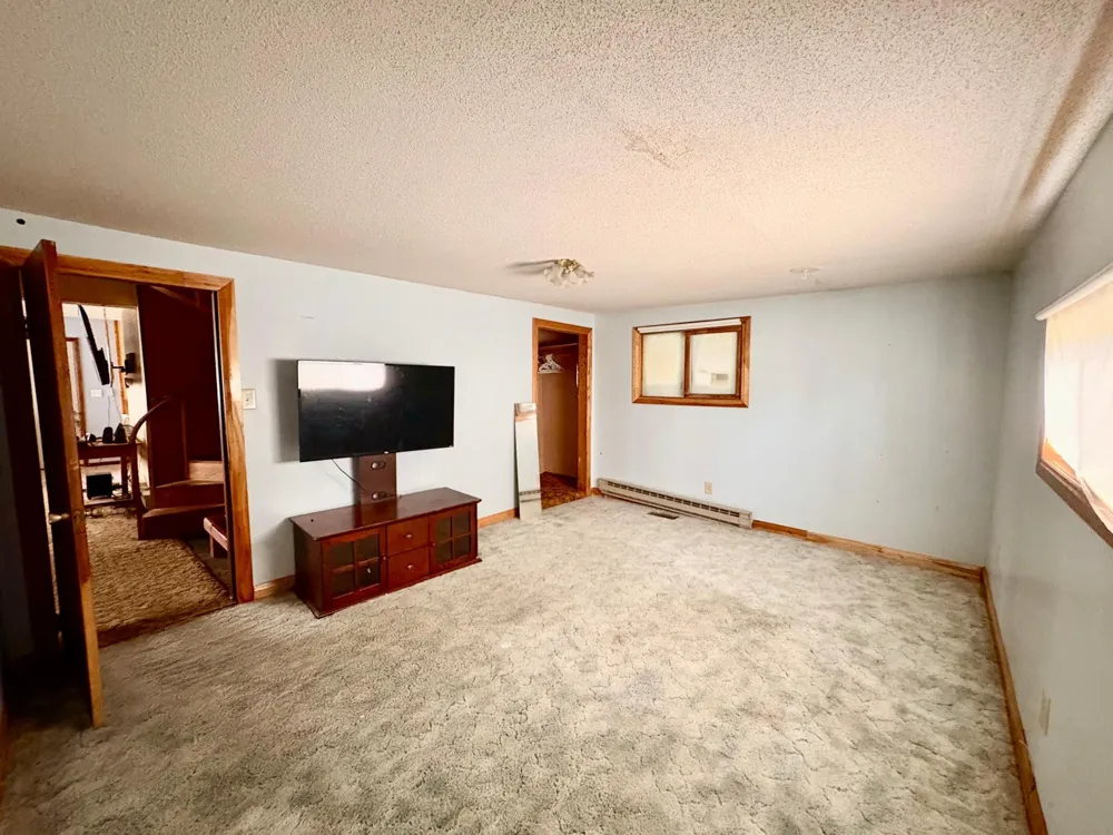 113 6th Avenue SE Baudette, MN 56623