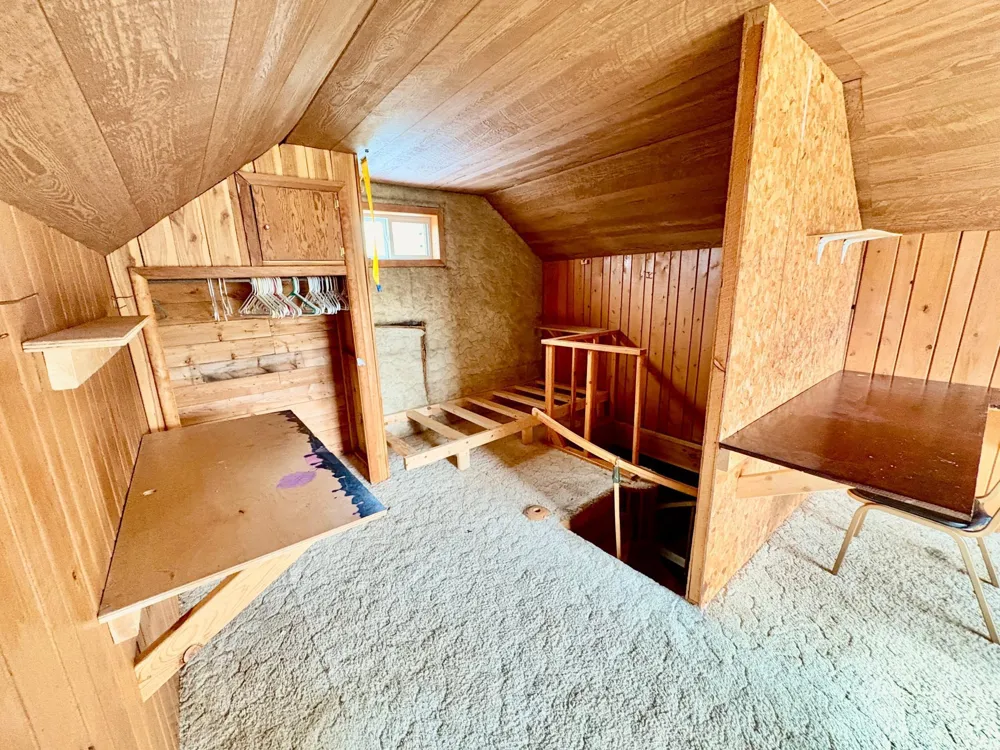 113 6th Avenue SE Baudette, MN 56623