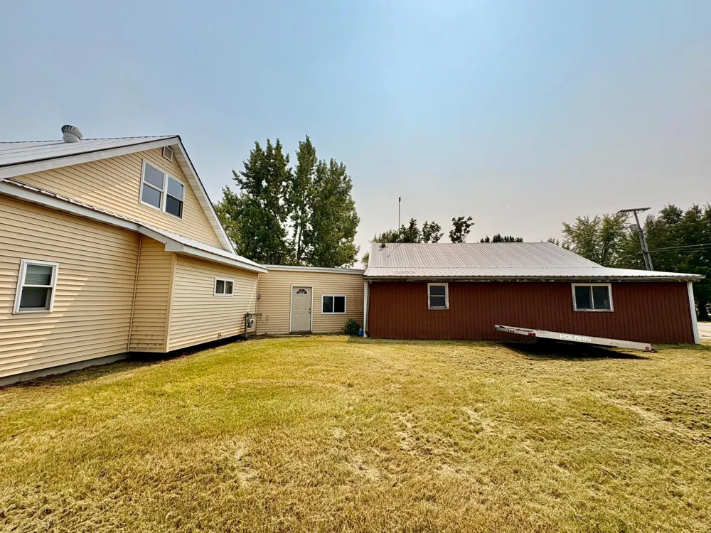 113 6th Avenue SE Baudette, MN 56623