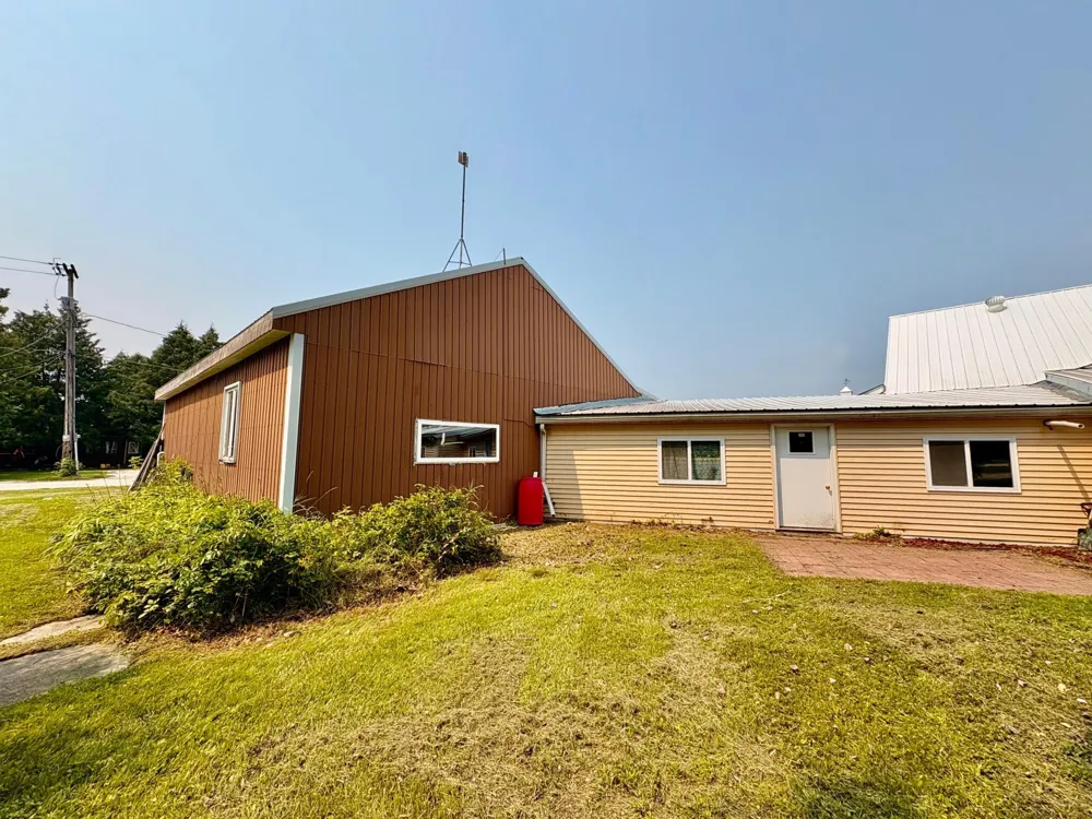113 6th Avenue SE Baudette, MN 56623