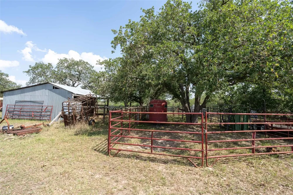 Gravel Pit Road Seguin, TX 78155