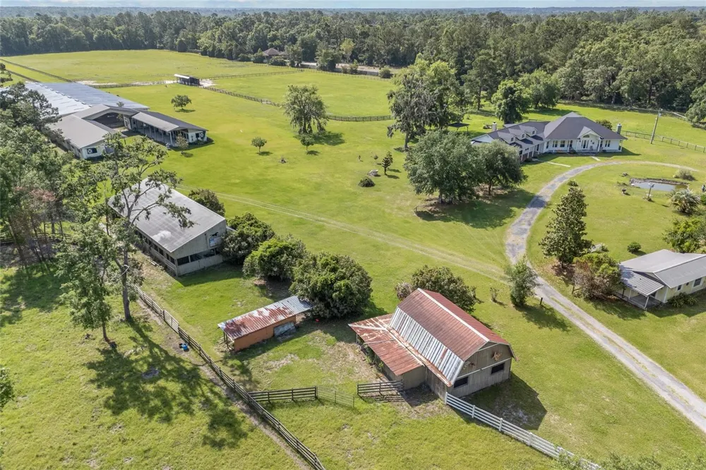 10852 89TH ROAD Live Oak, FL 32060