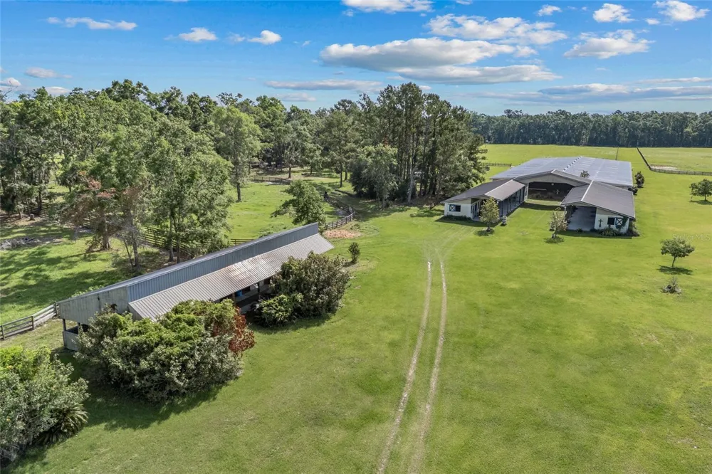 10852 89TH ROAD Live Oak, FL 32060