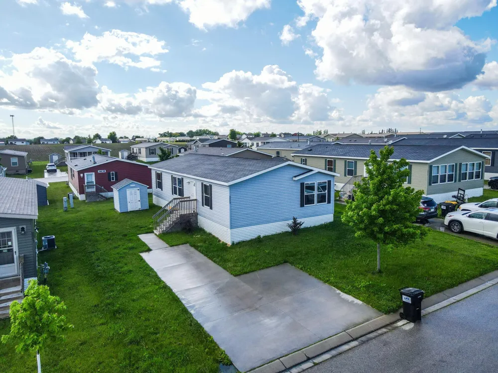 2009 Osprey Pl NW Stewartville, MN 55976