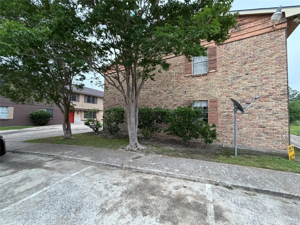 3114 Falk Court #3114 La Porte, TX 77571