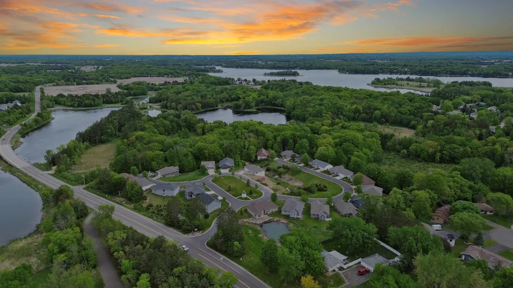 31066 Magnolia Ridge Way Lindstrom, MN 55045