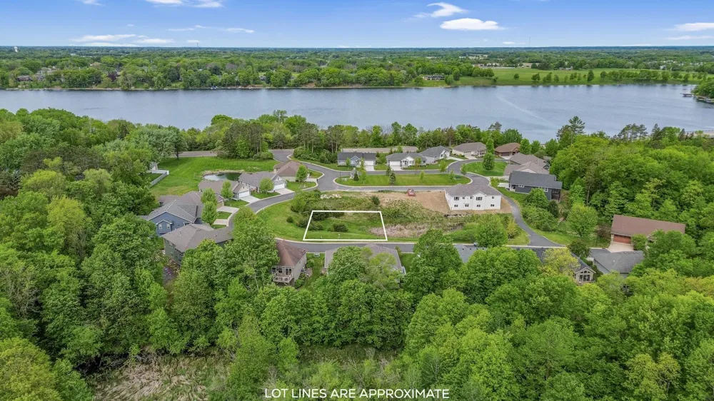 31066 Magnolia Ridge Way Lindstrom, MN 55045