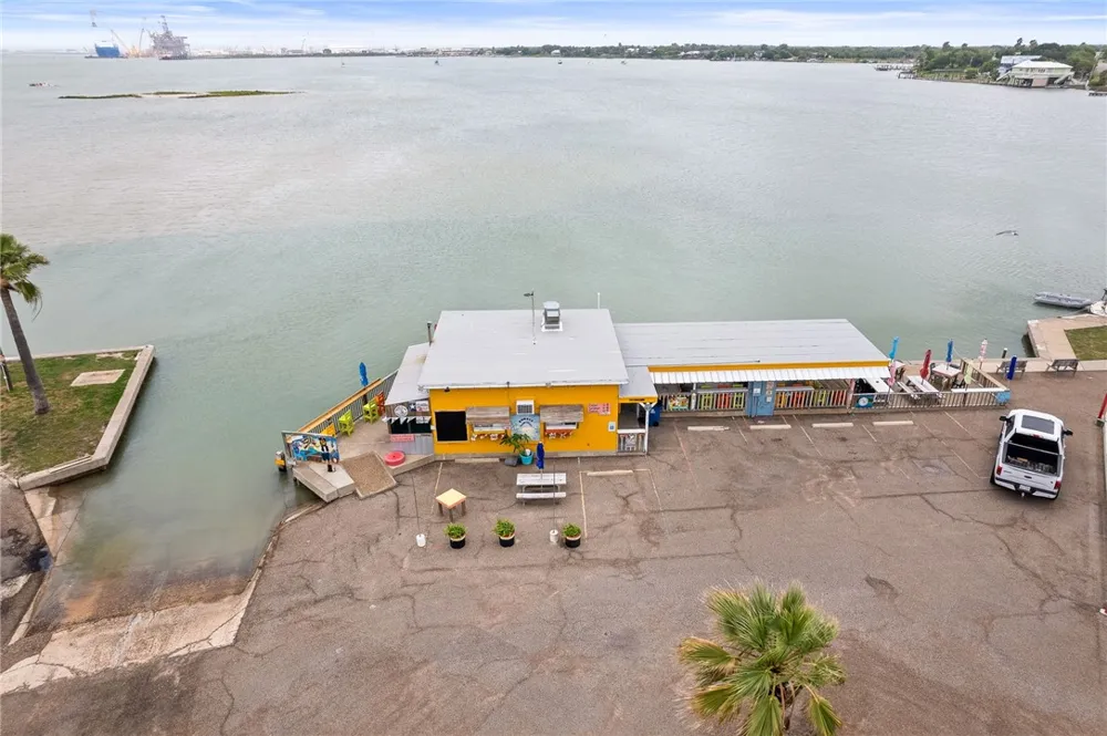 93 Bayshore Drive Ingleside on the Bay, TX 78362