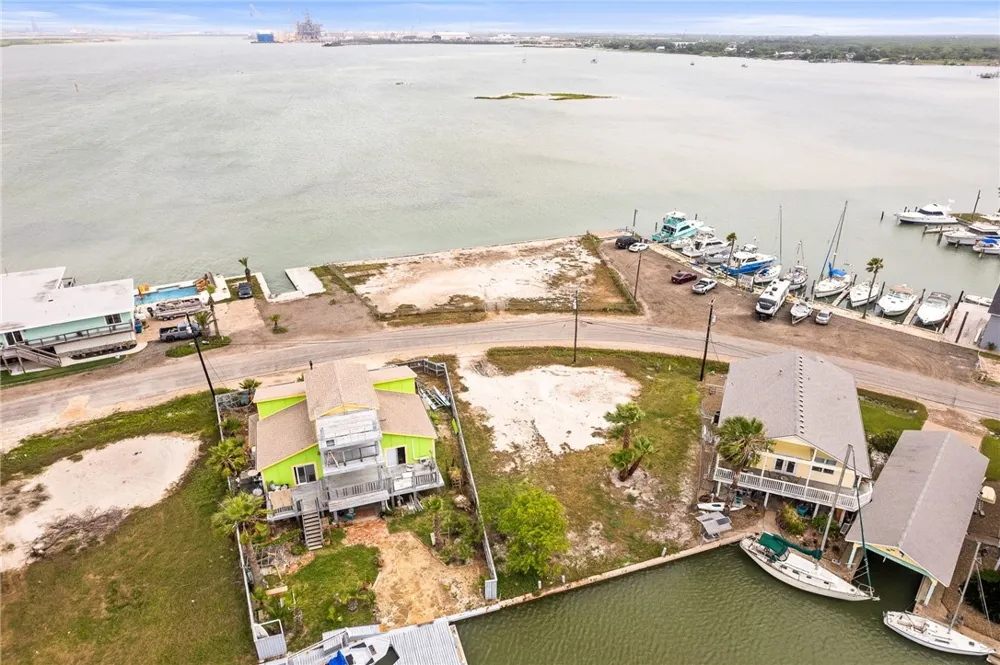93 Bayshore Drive Ingleside on the Bay, TX 78362