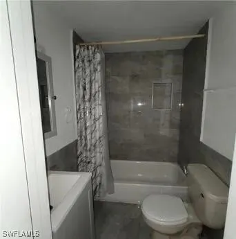 4th Avenue Fort Myers, FL 33907