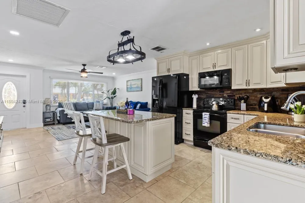 5287 Tiffany Ct Cape Coral, FL 33904