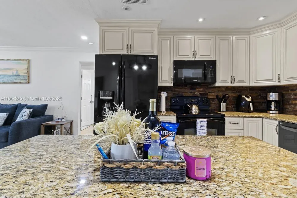 5287 Tiffany Ct Cape Coral, FL 33904