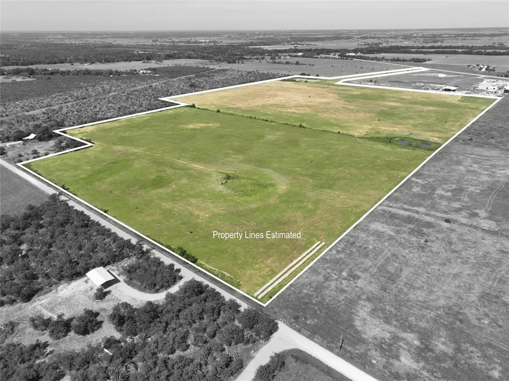 14177 E Ueckert Road Bellville, TX 77418