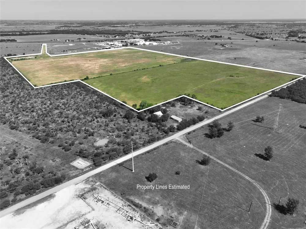 14177 E Ueckert Road Bellville, TX 77418