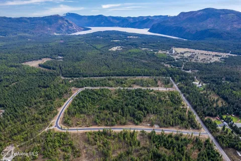 Lot 16 Blk 1 Leonard Loop