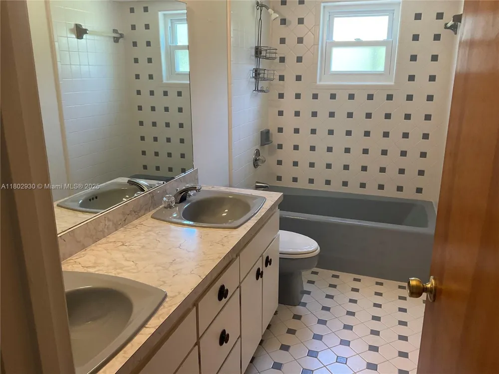 1725 tanglewood dr Kissimmee, FL 34746