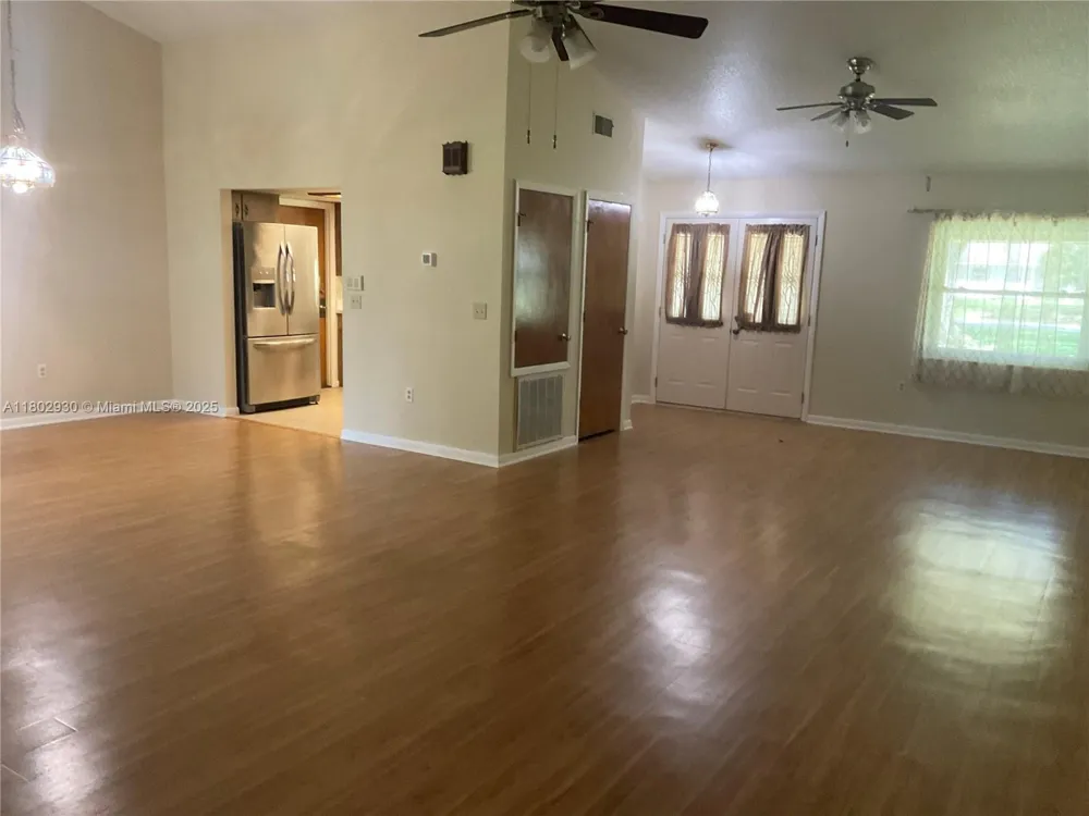 1725 tanglewood dr Kissimmee, FL 34746
