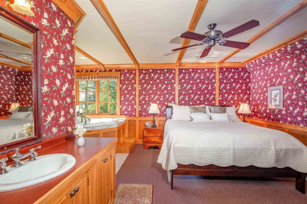 89405 Jack Pine Road Cornucopia, WI 54827