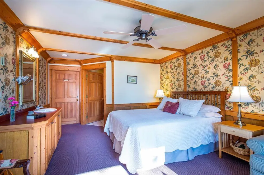 89405 Jack Pine Road Cornucopia, WI 54827