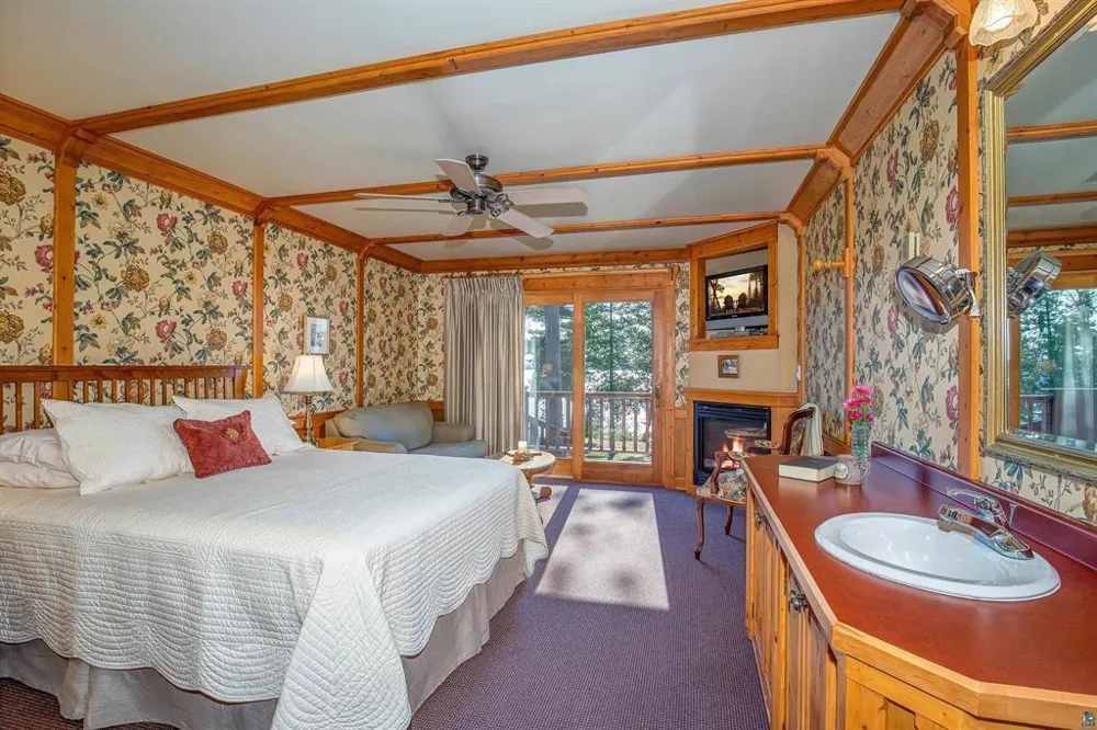 89405 Jack Pine Road Cornucopia, WI 54827