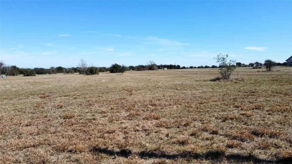 8412 Hillboldt Road Cat Spring, TX 78933