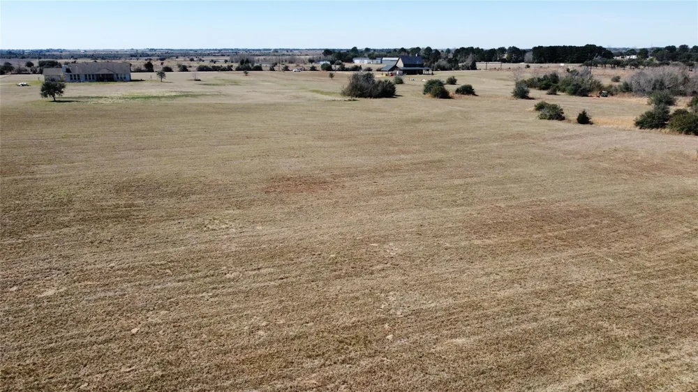 8412 Hillboldt Road Cat Spring, TX 78933