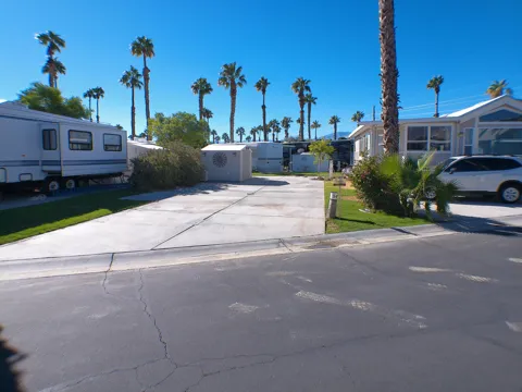 84136 Ave 44, #585 #585