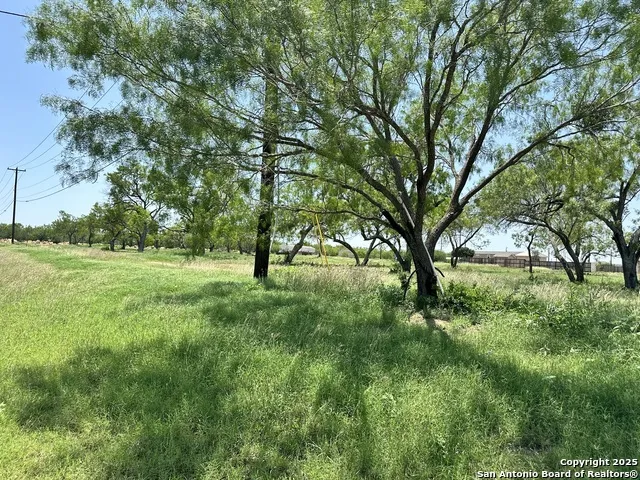 00 Las Palomas Track 2 Lytle, TX 78052
