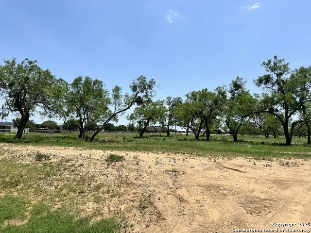 00 Las Palomas Track 2 Lytle, TX 78052