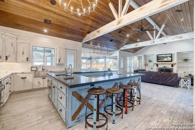 67 Stepping Stone Concan, TX 78838