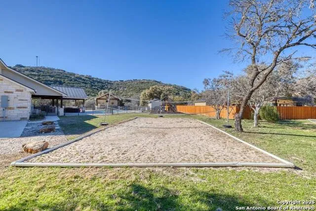 67 Stepping Stone Concan, TX 78838