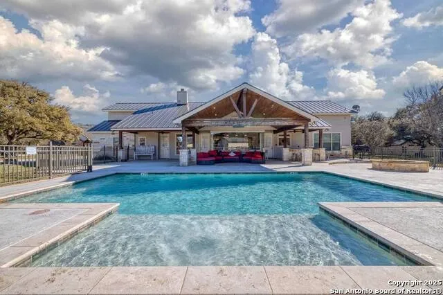 67 Stepping Stone Concan, TX 78838