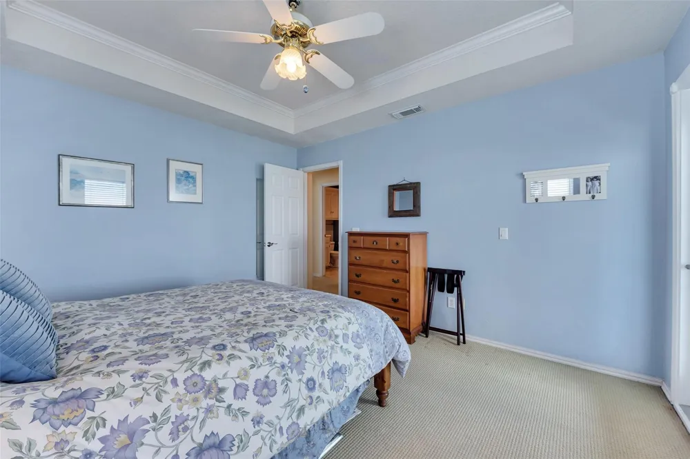 247 Isles End Road Tiki Island, TX 77554