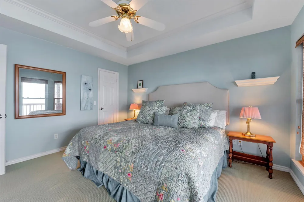 247 Isles End Road Tiki Island, TX 77554