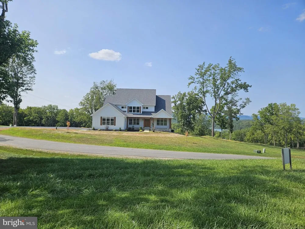 265 HAVENTREE TERRACE Falling Waters, WV 25419