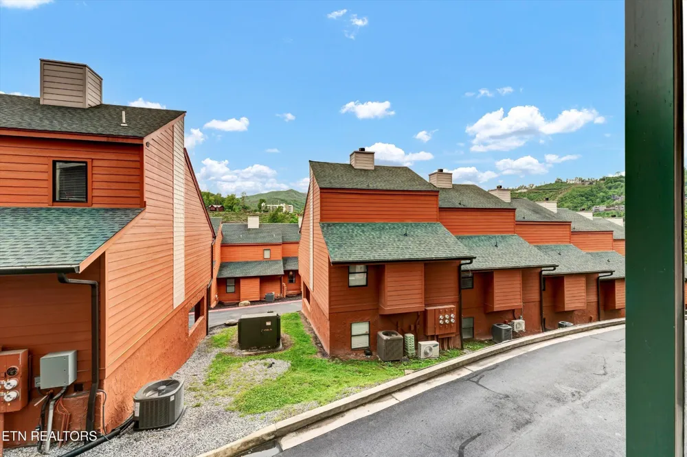 413 Baskins Creek Rd #205 Gatlinburg, TN 37738