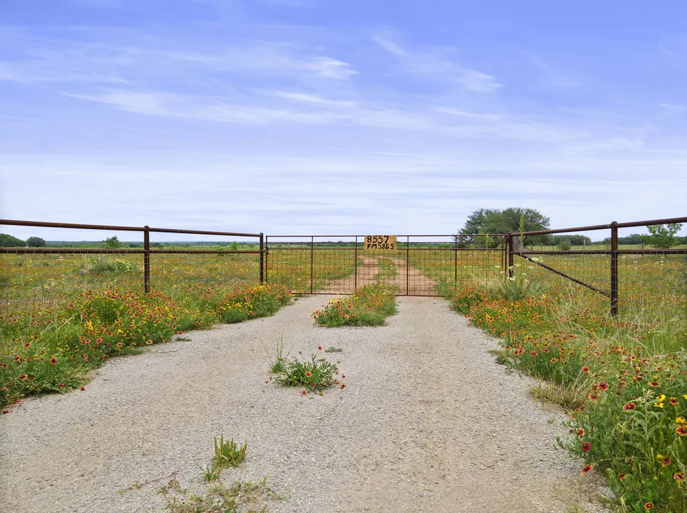 8557 Fm-586 Bangs, TX 76823