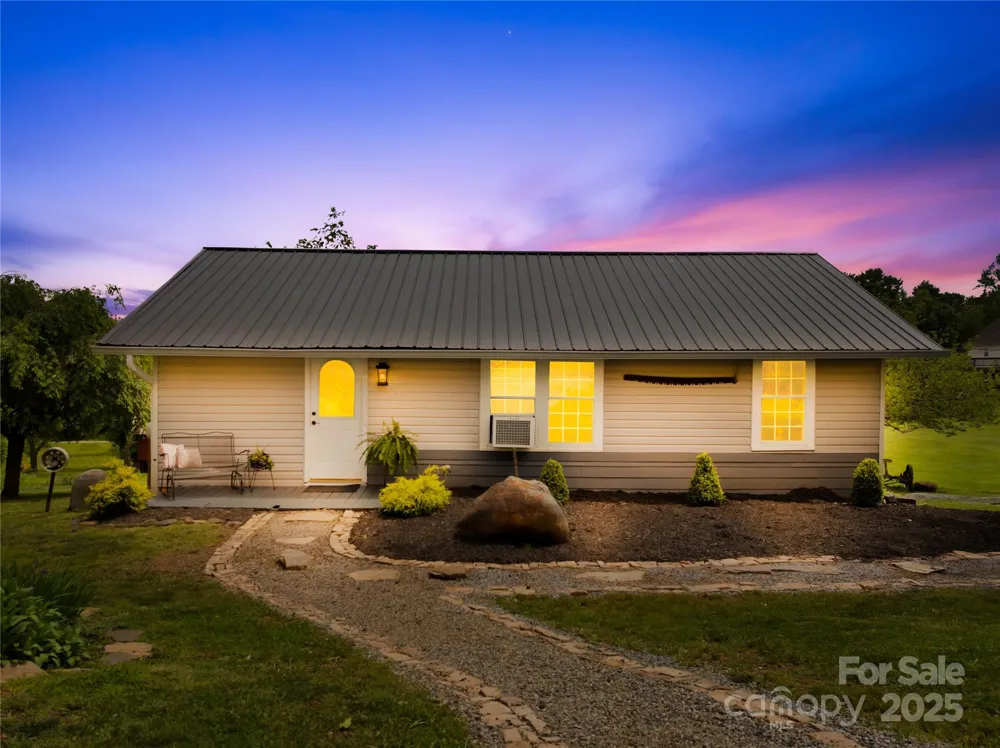 16 Julep Drive Alexander, NC 28701