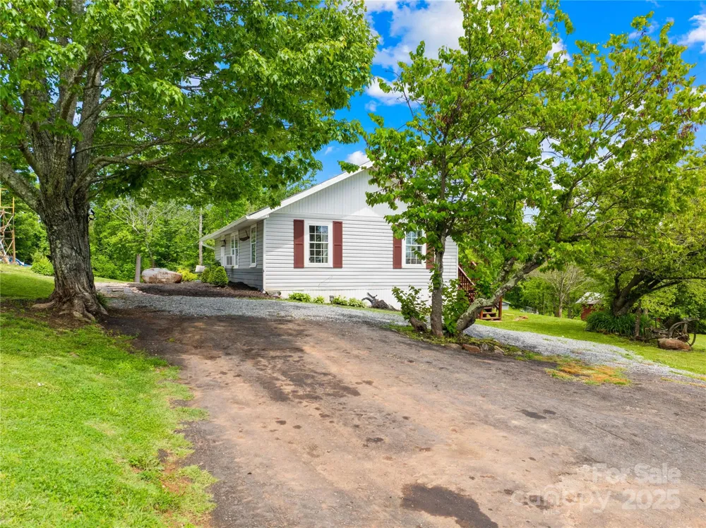 16 Julep Drive Alexander, NC 28701