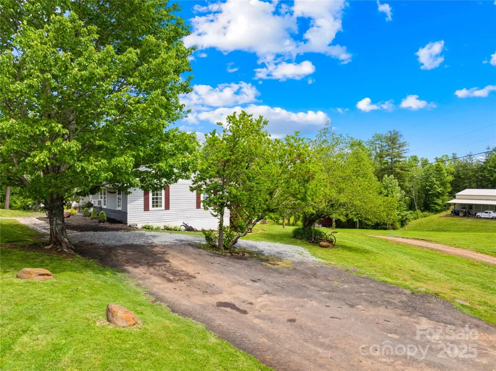 16 Julep Drive Alexander, NC 28701