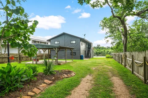 215 Selkirk Road