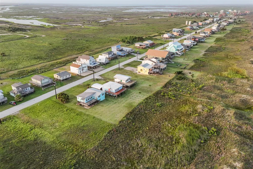 Beachfront Drive Matagorda, TX 77457