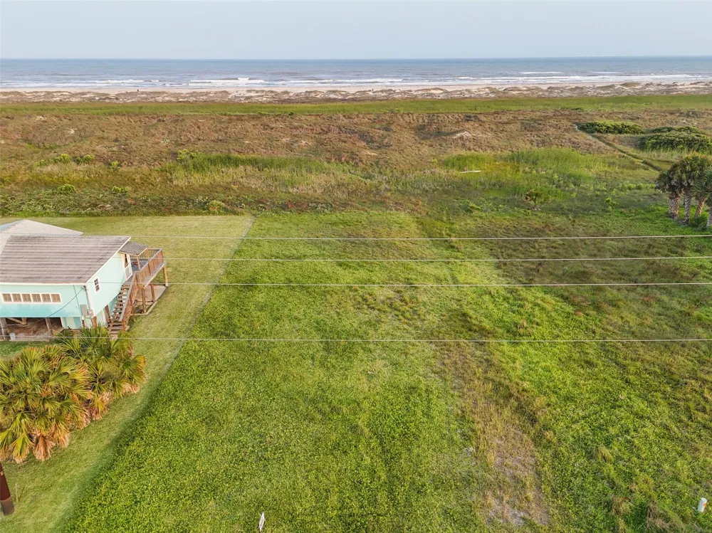 Beachfront Drive Matagorda, TX 77457