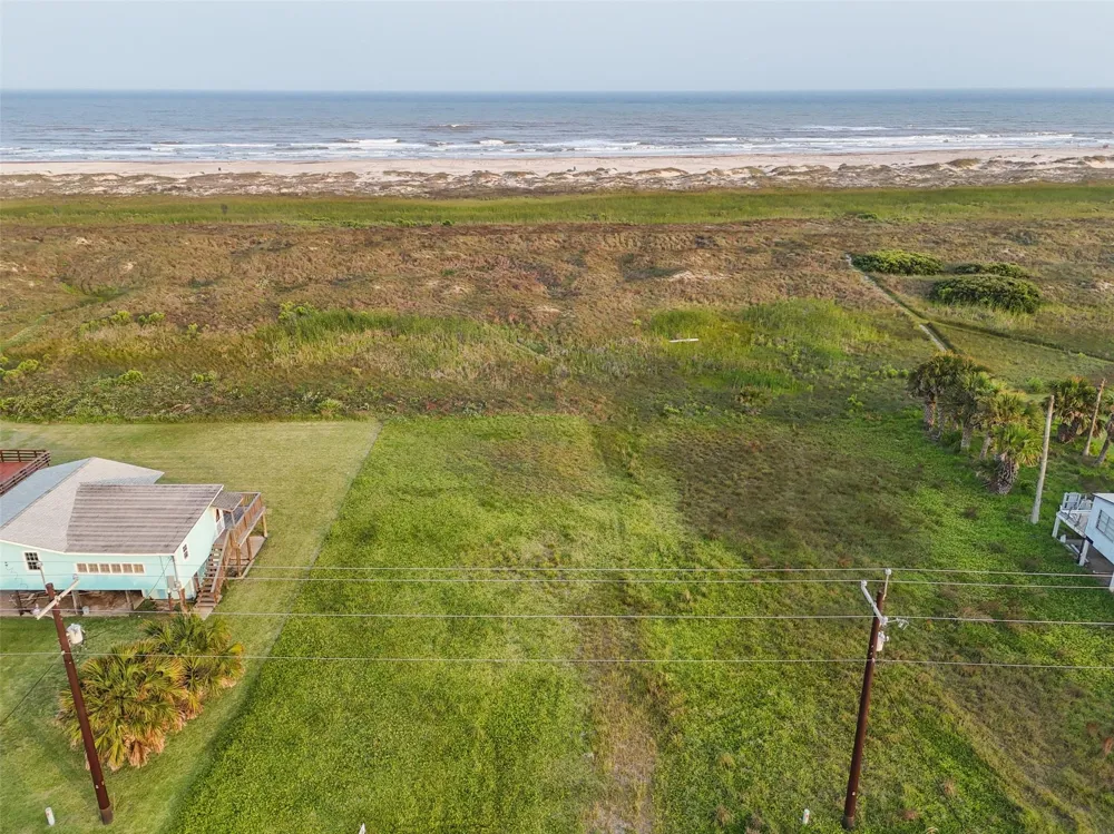 Beachfront Drive Matagorda, TX 77457